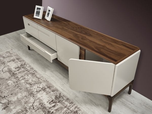 PİELLA TV ÜNİTESİ